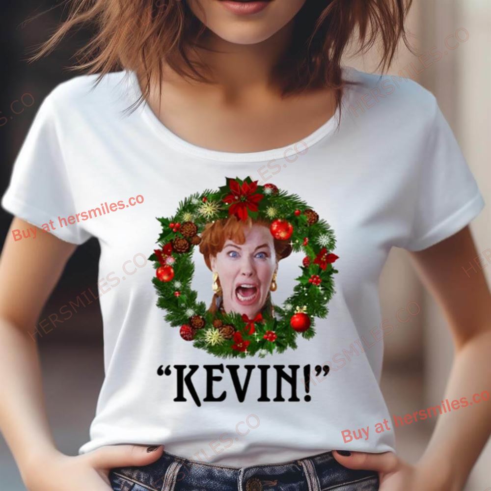 Kevin'S Mom Home Alone Xmas Movie Shirt Kevin'S Mom Home Alone Xmas Movie Shirt
