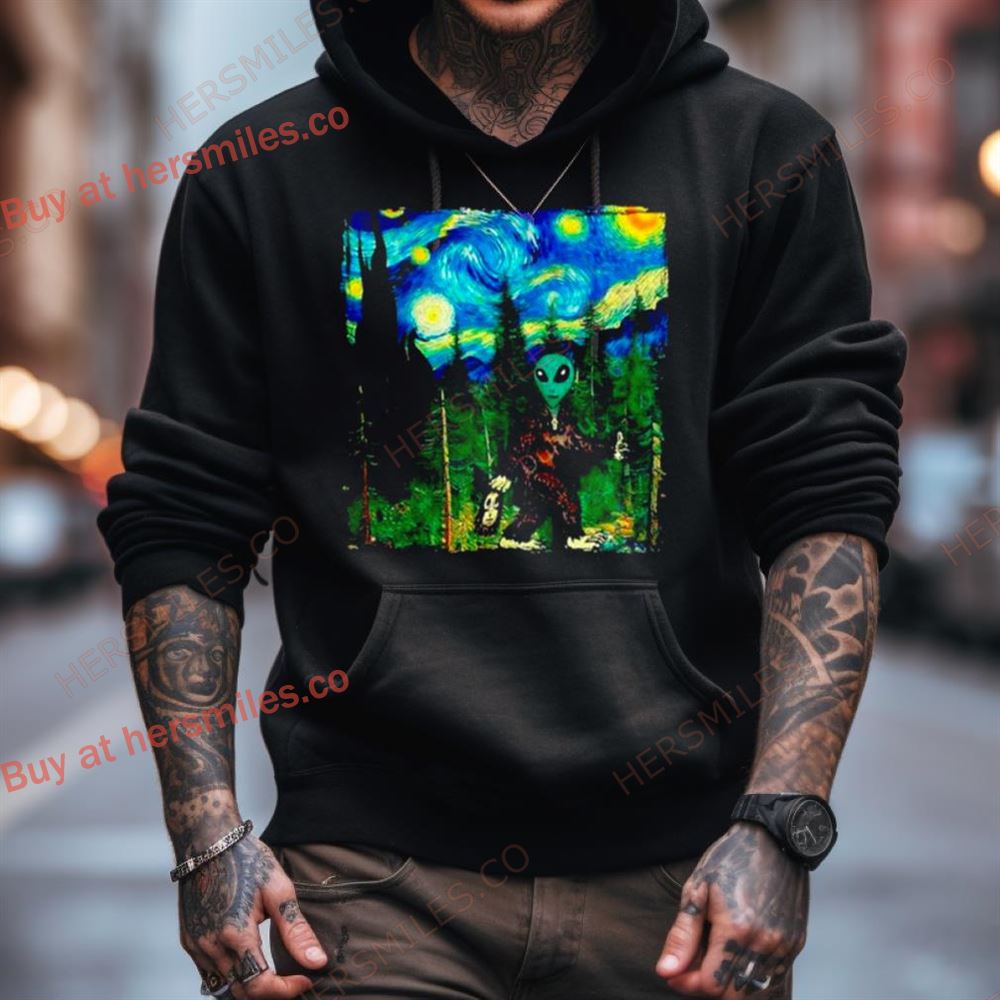 Bigfoot Wear Alien Mask Sasquatch Cryptozoology Monster Shirt Bigfoot Wear Alien Mask Sasquatch Cryptozoology Monster Shirt