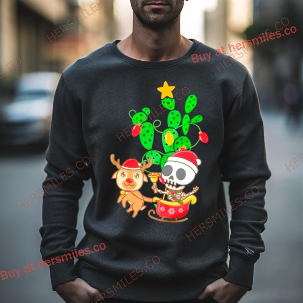 Skeleton Santa Nopalito Calacas Feliz Navidad Christmas Shirt