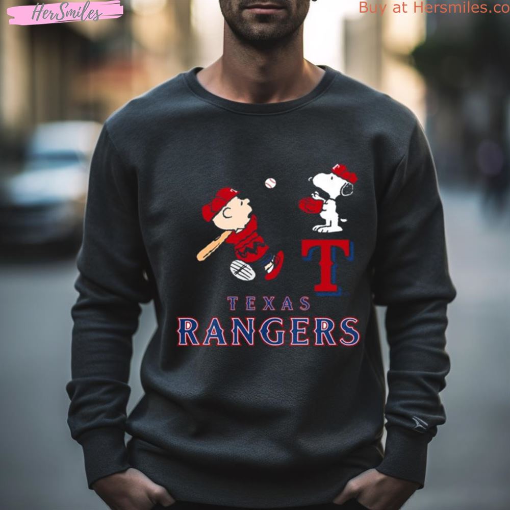 Peanuts Charlie Brown And Snoopy Playing Baseball Texas Rangers Shirt
